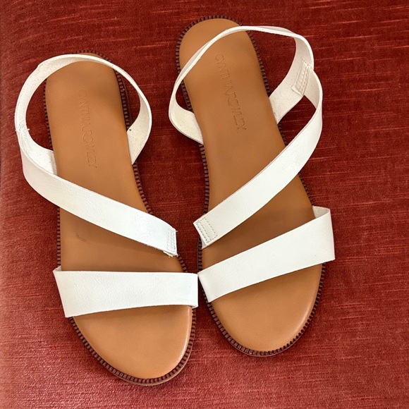 Cynthia Rowley Women's White Sandals 8M - Picture 1 of 7